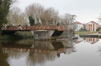 Romeinse brug in Archeon krijgt grondige renovatie